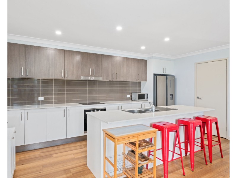 16 Lucinda Road, Logan Village QLD 4207