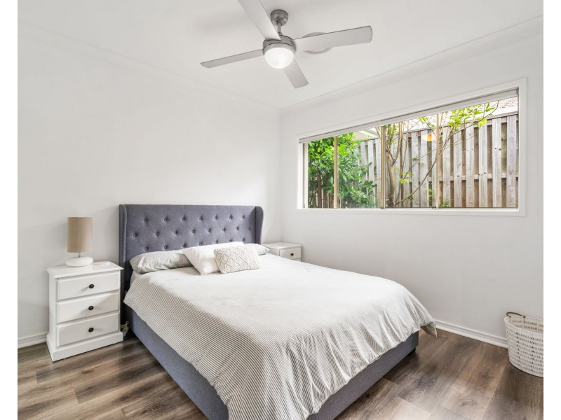 23 Bowley Street, Pacific Pines QLD 4211