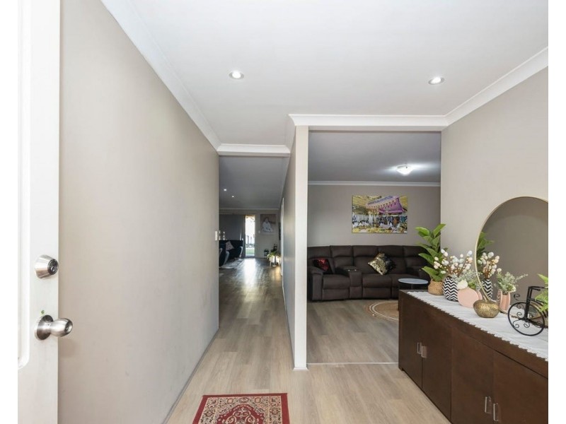 24 Birkett Circle, Ellenbrook WA 6069