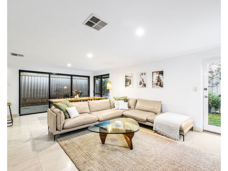 153C Holland Street, Fremantle WA 6160