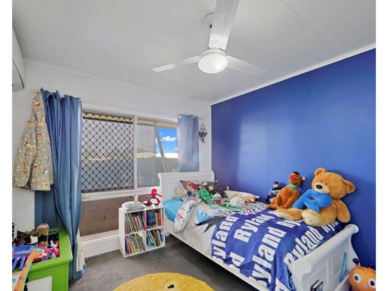 6 Kingsford street, Kalkie QLD 4670