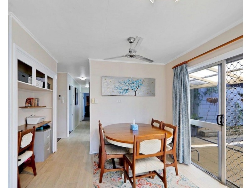 6 Kingsford street, Kalkie QLD 4670