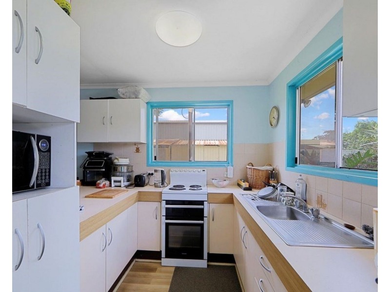 6 Kingsford street, Kalkie QLD 4670