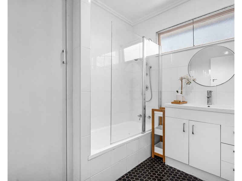 28 Bulgin Avenue, Wynnum West QLD 4178