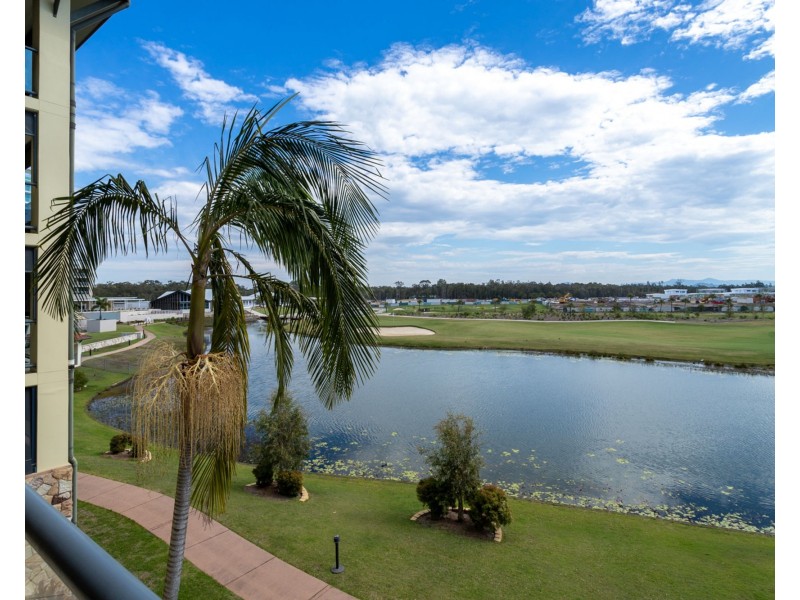 49/1 Millennium Circuit, Pelican Waters QLD 4551