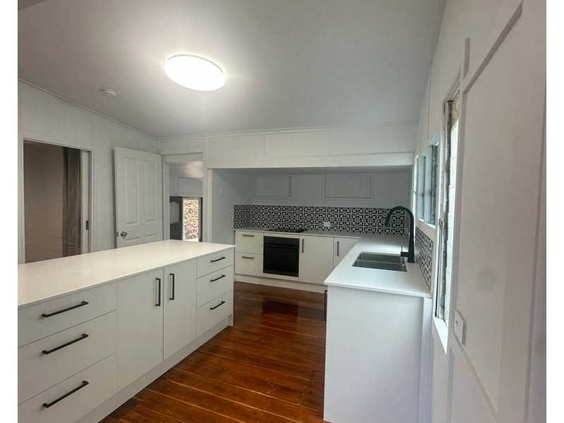 114 Burnett Street, Bundaberg South QLD 4670