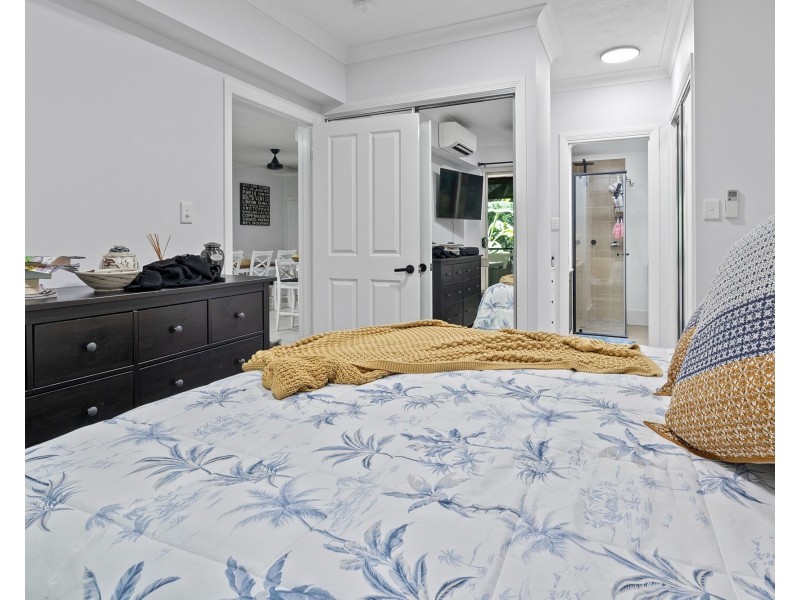 40/1804 Captain Cook Hwy, Clifton Beach QLD 4879