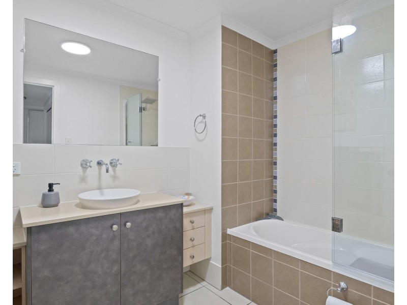 40/1804 Captain Cook Hwy, Clifton Beach QLD 4879
