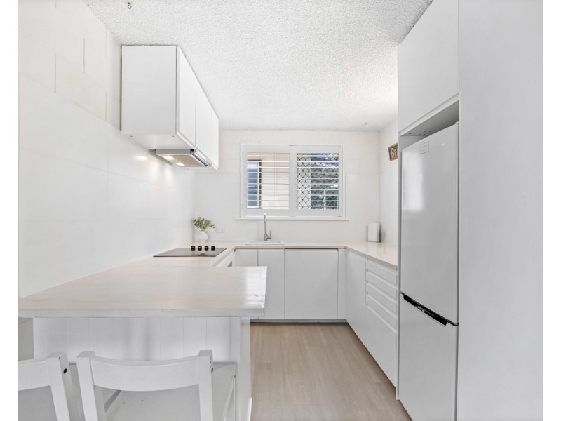 1/5 Mahia Terrace, Kings Beach QLD 4551