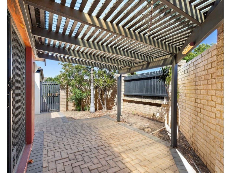 1/78 Durban Street, Belmont WA 6104