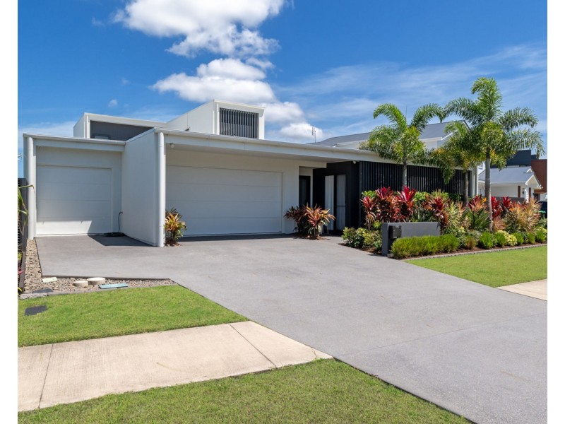 115 Bells Esplanade, Pelican Waters QLD 4551
