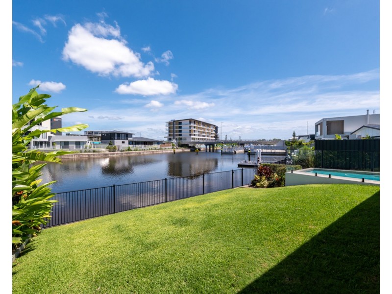 115 Bells Esplanade, Pelican Waters QLD 4551