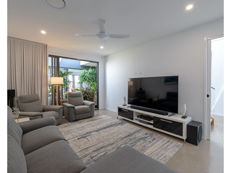 115 Bells Esplanade, Pelican Waters QLD 4551