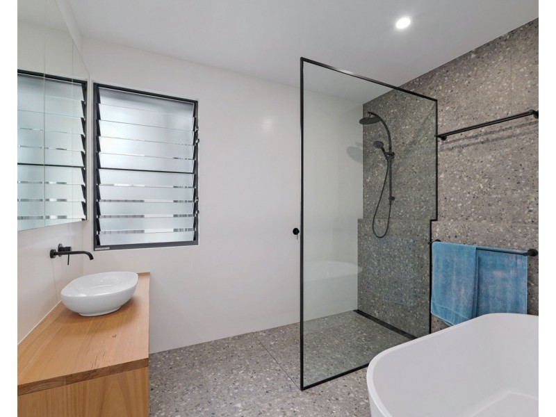 115 Bells Esplanade, Pelican Waters QLD 4551