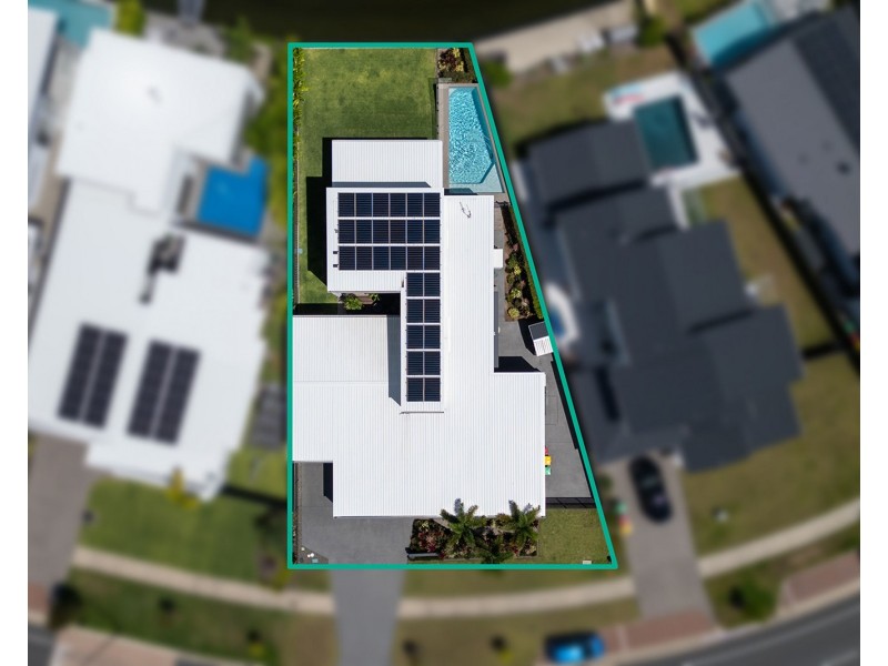 115 Bells Esplanade, Pelican Waters QLD 4551