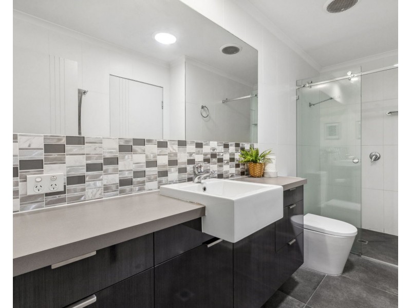 11/60 Hofmann Drive, Noosaville QLD 4566