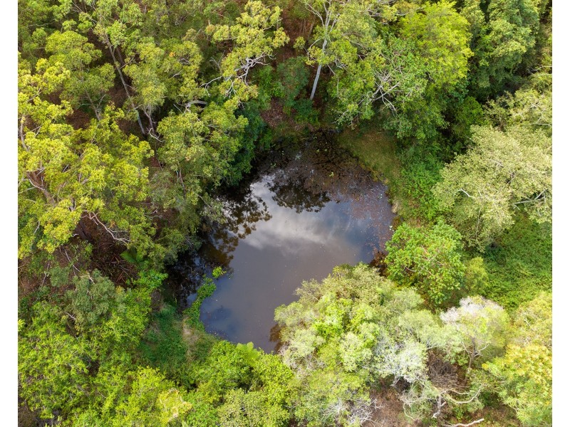 44 Clearview Drive, Lake Macdonald QLD 4563