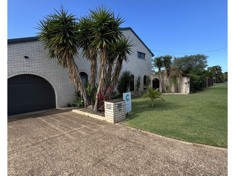 33 Wilson Street, Kepnock QLD 4670