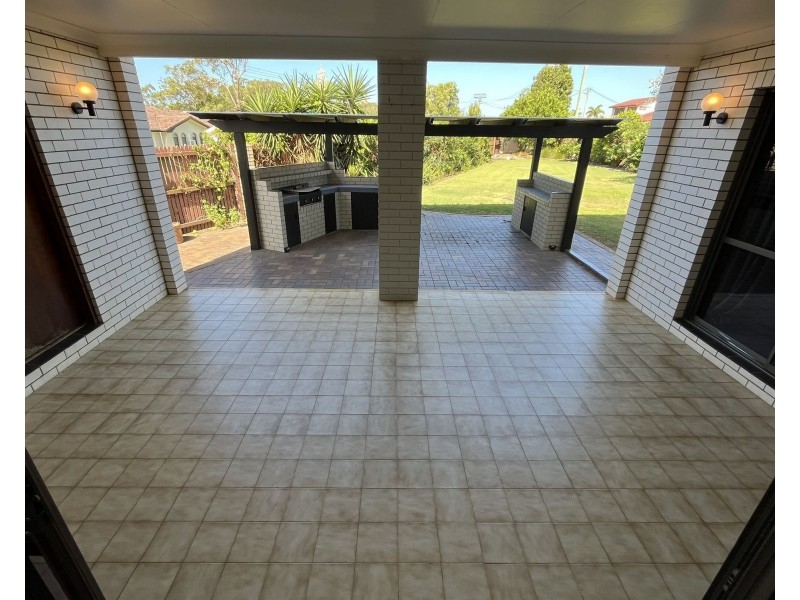 33 Wilson Street, Kepnock QLD 4670