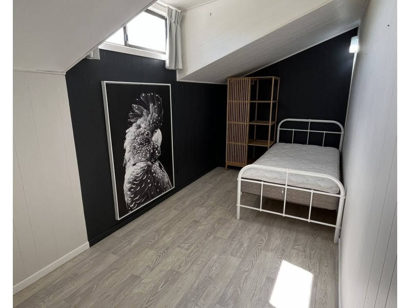 33 Wilson Street, Kepnock QLD 4670