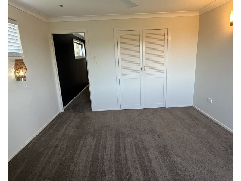 33 Wilson Street, Kepnock QLD 4670