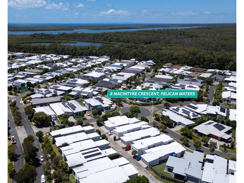 8 Macintyre Crescent, Pelican Waters QLD 4551