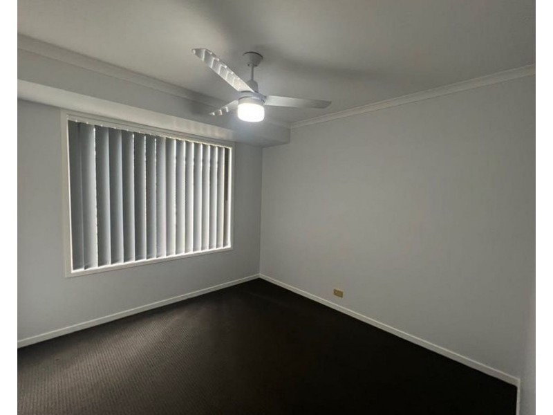 16 Winter Road, Kallangur QLD 4503