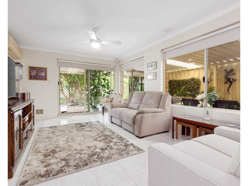 22 Riverina Drive, Ellenbrook WA 6069