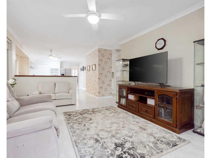22 Riverina Drive, Ellenbrook WA 6069