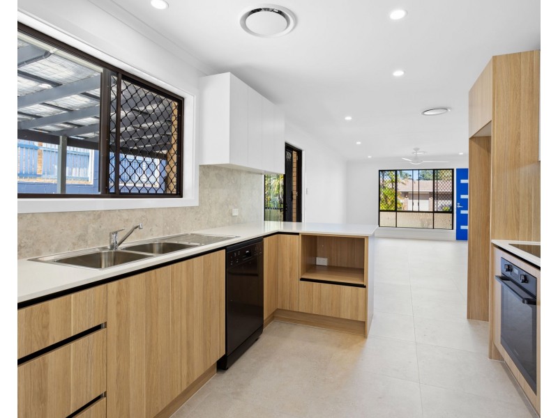 2 Lautrec Street, Bracken Ridge QLD 4017