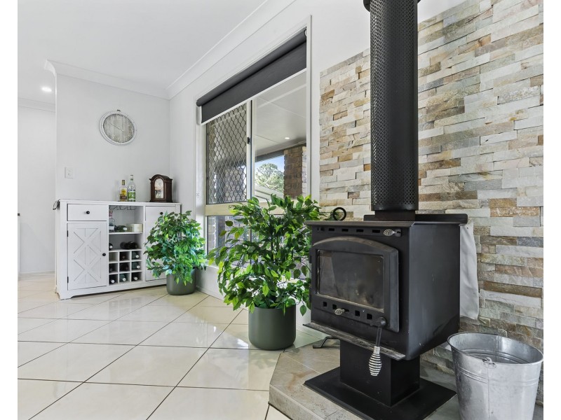 42 Relesah Drive, Ningi QLD 4511