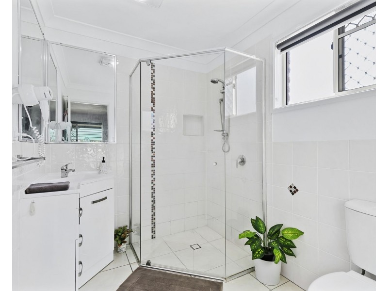 42 Relesah Drive, Ningi QLD 4511