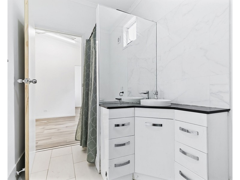 42 Relesah Drive, Ningi QLD 4511