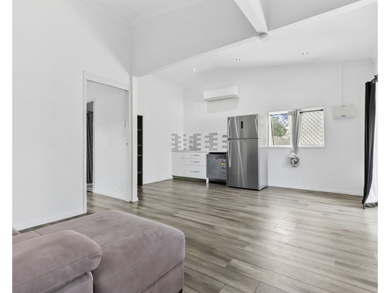 42 Relesah Drive, Ningi QLD 4511