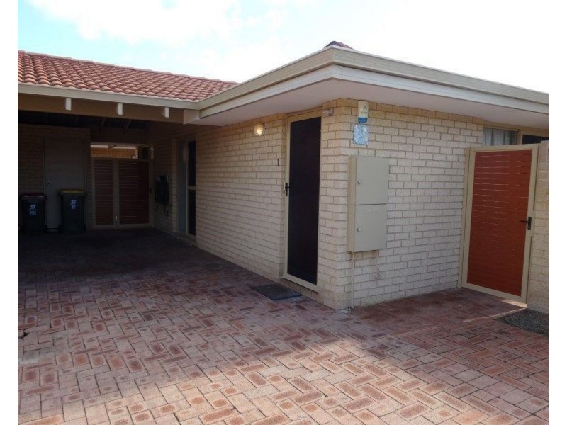 1/33 Calais Rd, Scarborough WA 6019
