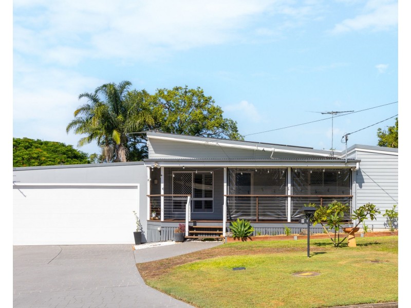 6 Romney street, Brighton QLD 4017