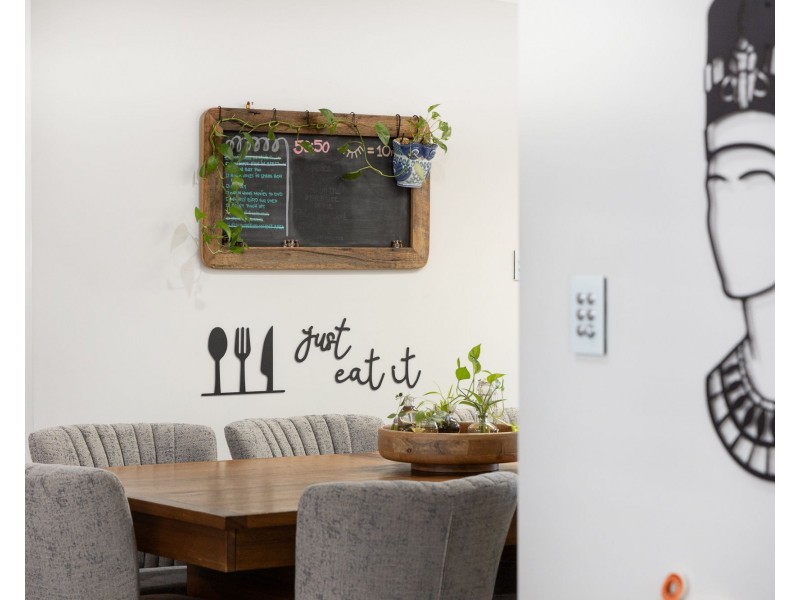 6 Romney street, Brighton QLD 4017