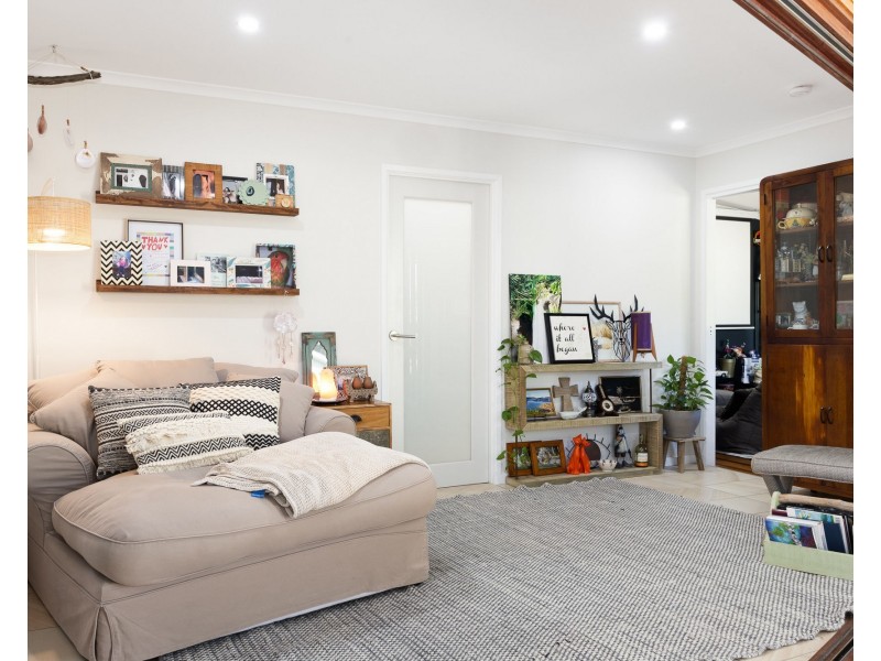 6 Romney street, Brighton QLD 4017