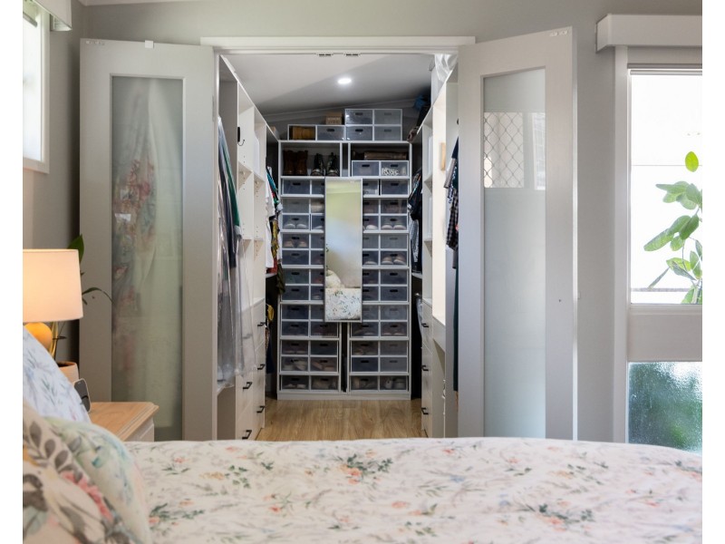 6 Romney street, Brighton QLD 4017