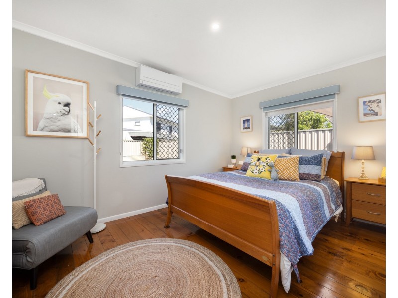 6 Romney street, Brighton QLD 4017