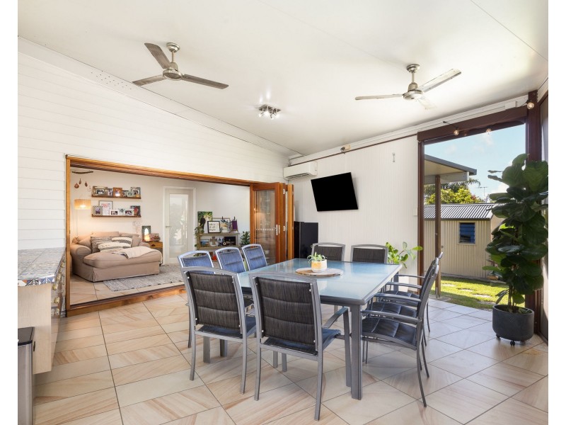 6 Romney street, Brighton QLD 4017