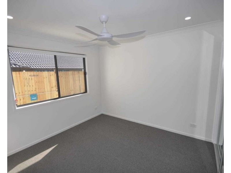 1/4 White Oak Place, Perwillowen QLD 4560