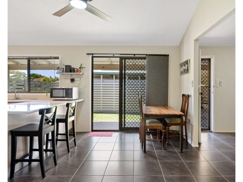 8 Avalon Court, Strathpine QLD 4500