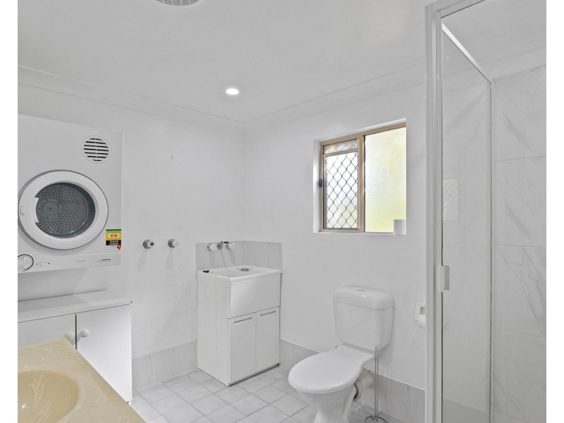 10/82-84 Old Smithfield Road, Freshwater QLD 4870