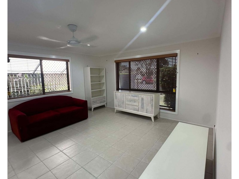 3 Deegan Court, Avenell Heights QLD 4670