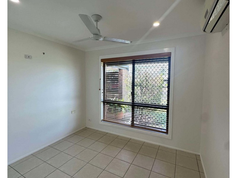 3 Deegan Court, Avenell Heights QLD 4670