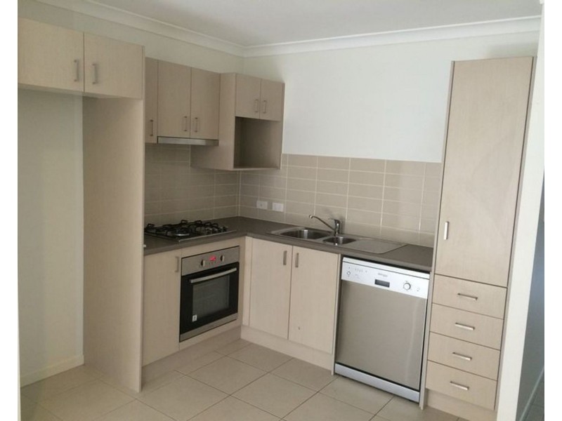 2/6 Jillaine Street, Everton Hills QLD 4053