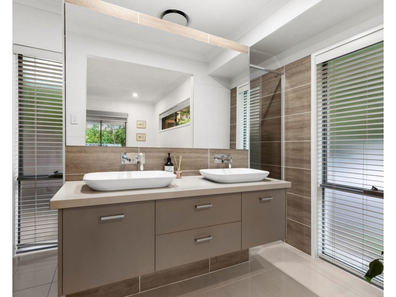 9 Carissa Place, Noosaville QLD 4566