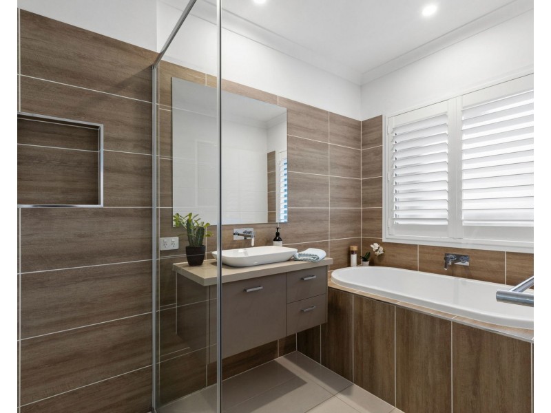 9 Carissa Place, Noosaville QLD 4566