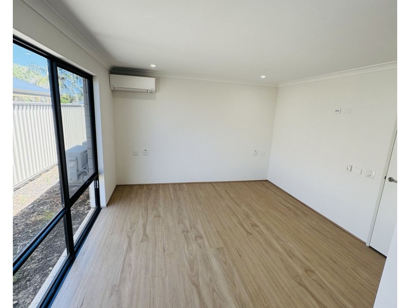 21 Etana Lane, Camillo WA 6111